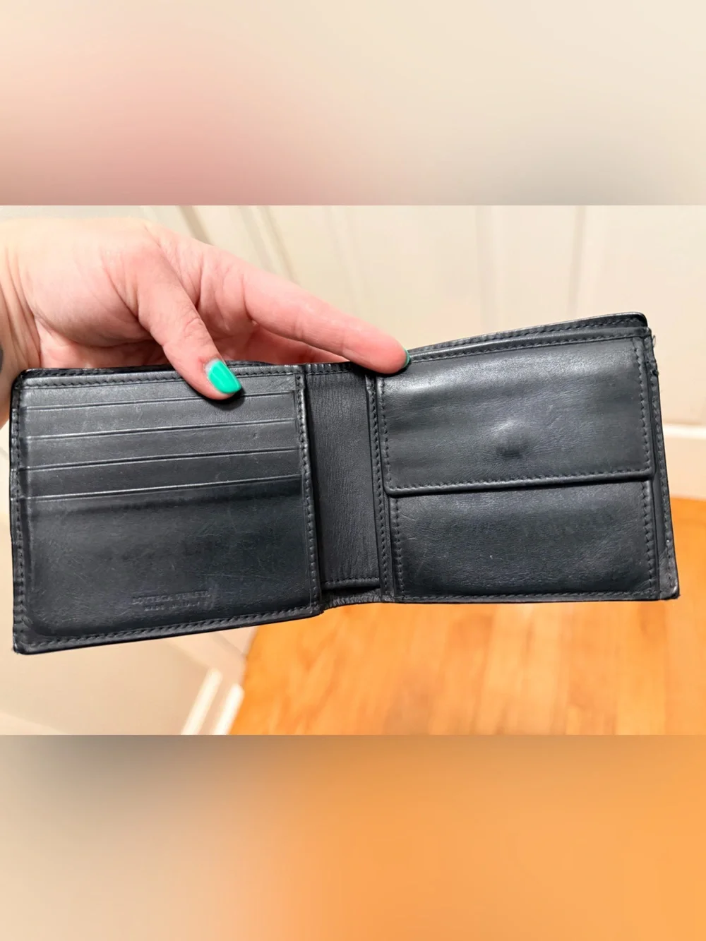 Bottega Veneta - Authentic Men’s Black Bifold Wallet w/ COA